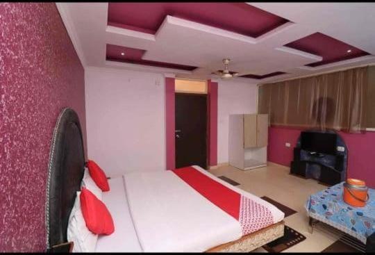 Hotel Rock View Pachmarhi Exterior photo