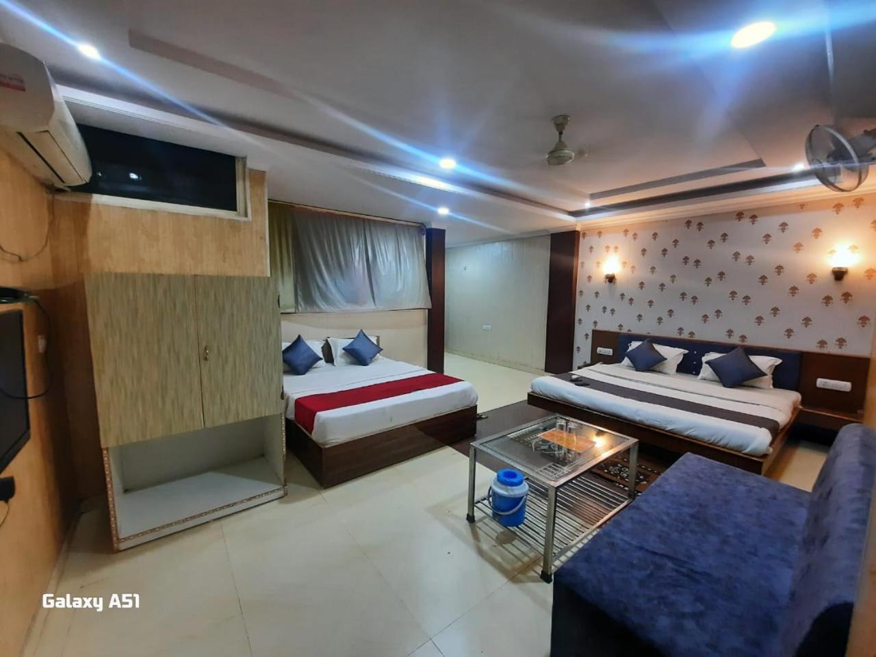 Hotel Rock View Pachmarhi Exterior photo
